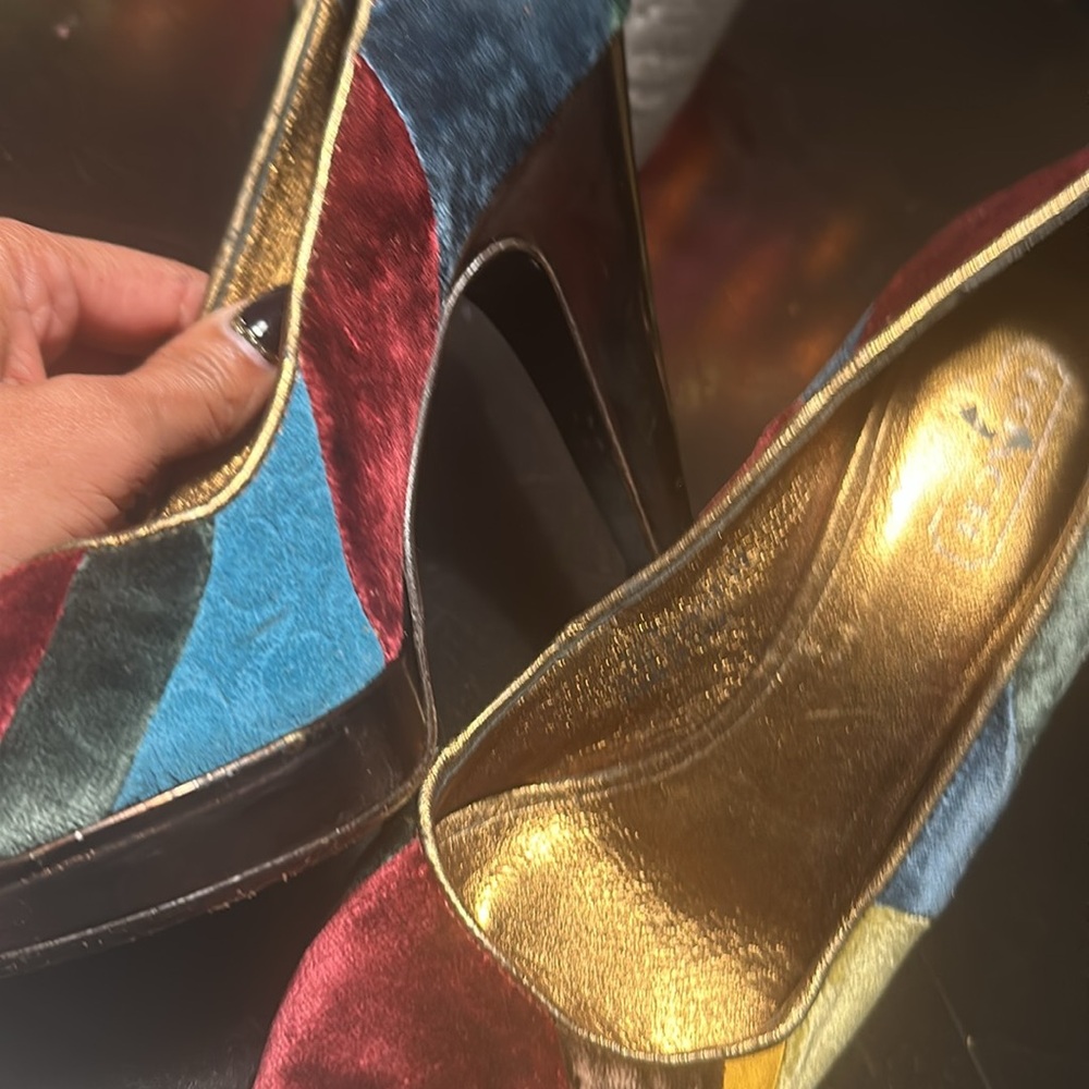 Velvet patch, coach peep toe high heels - Picture 10 of 12
